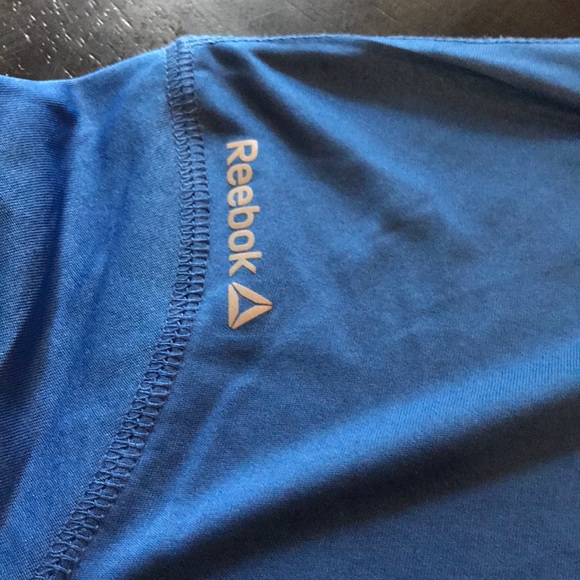 Two Like New Large Reebok Performance T Shirts 🌟 - Picture 5 of 8